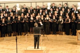 Файл:FHM-Choir-bjs2005-01.jpg